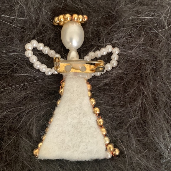Angel Pin - Picture 2 of 7